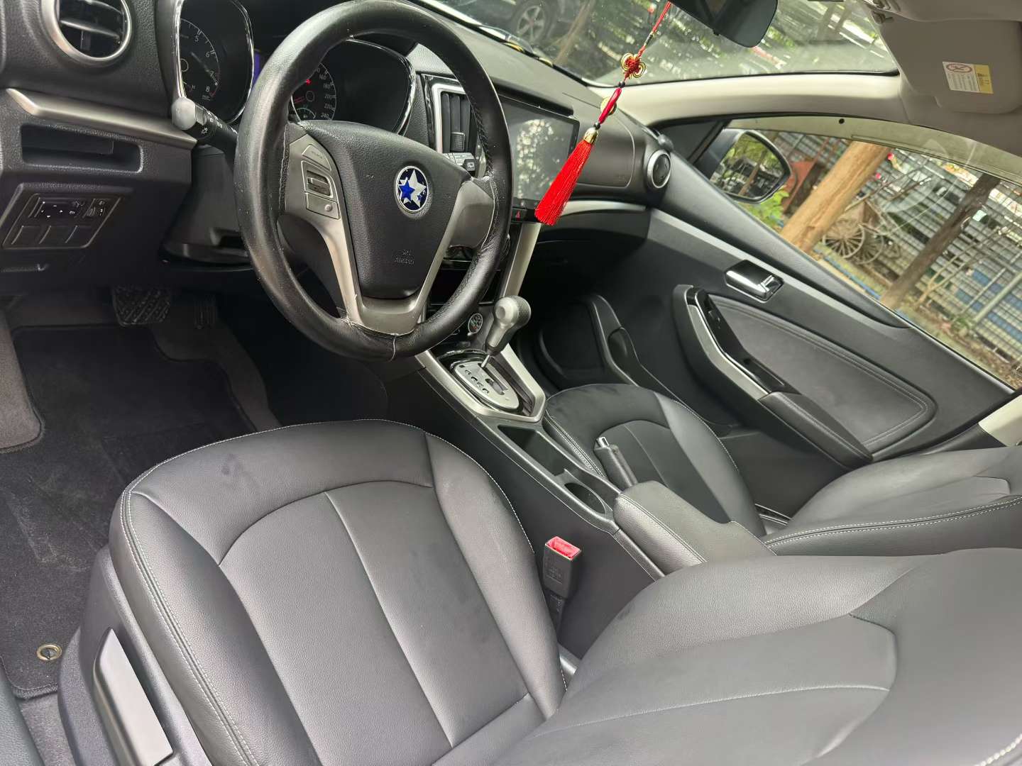 Venucia T70 2017 2.0L Automatic 3