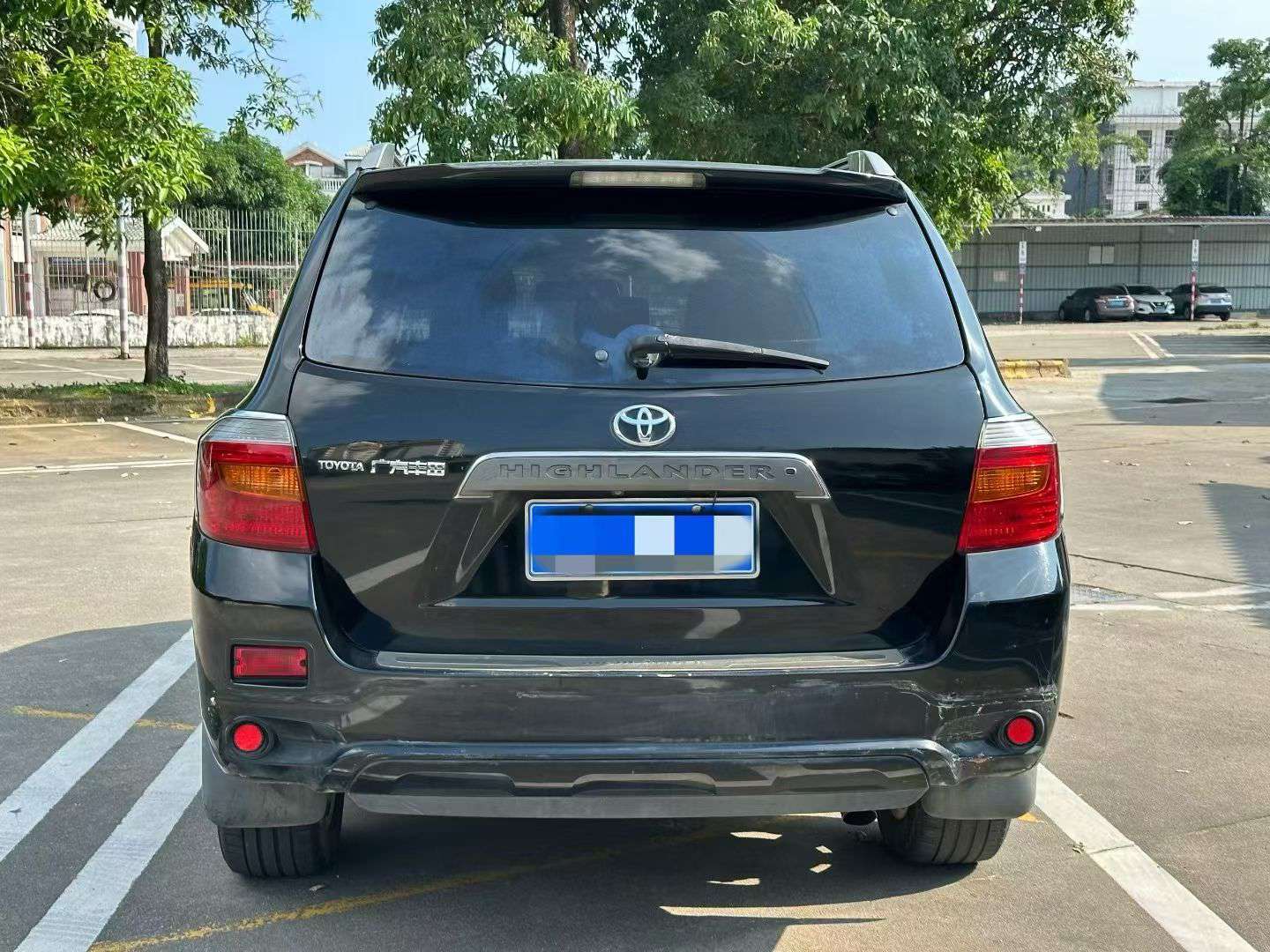 Toyota Highlander 7-Seat Luxury Edition 2.7L 8