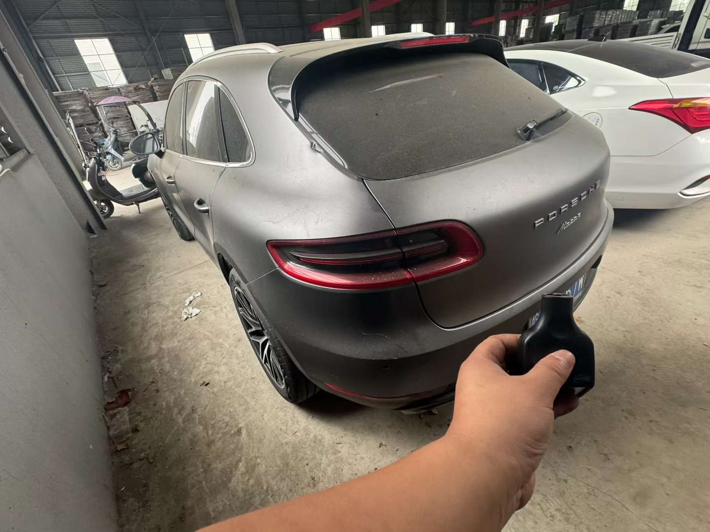 Porsche Macan 8