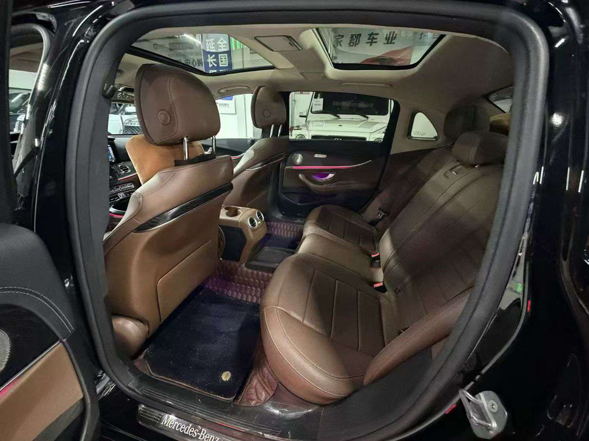 Mercedes-Benz E-Class 2019 E260L 8