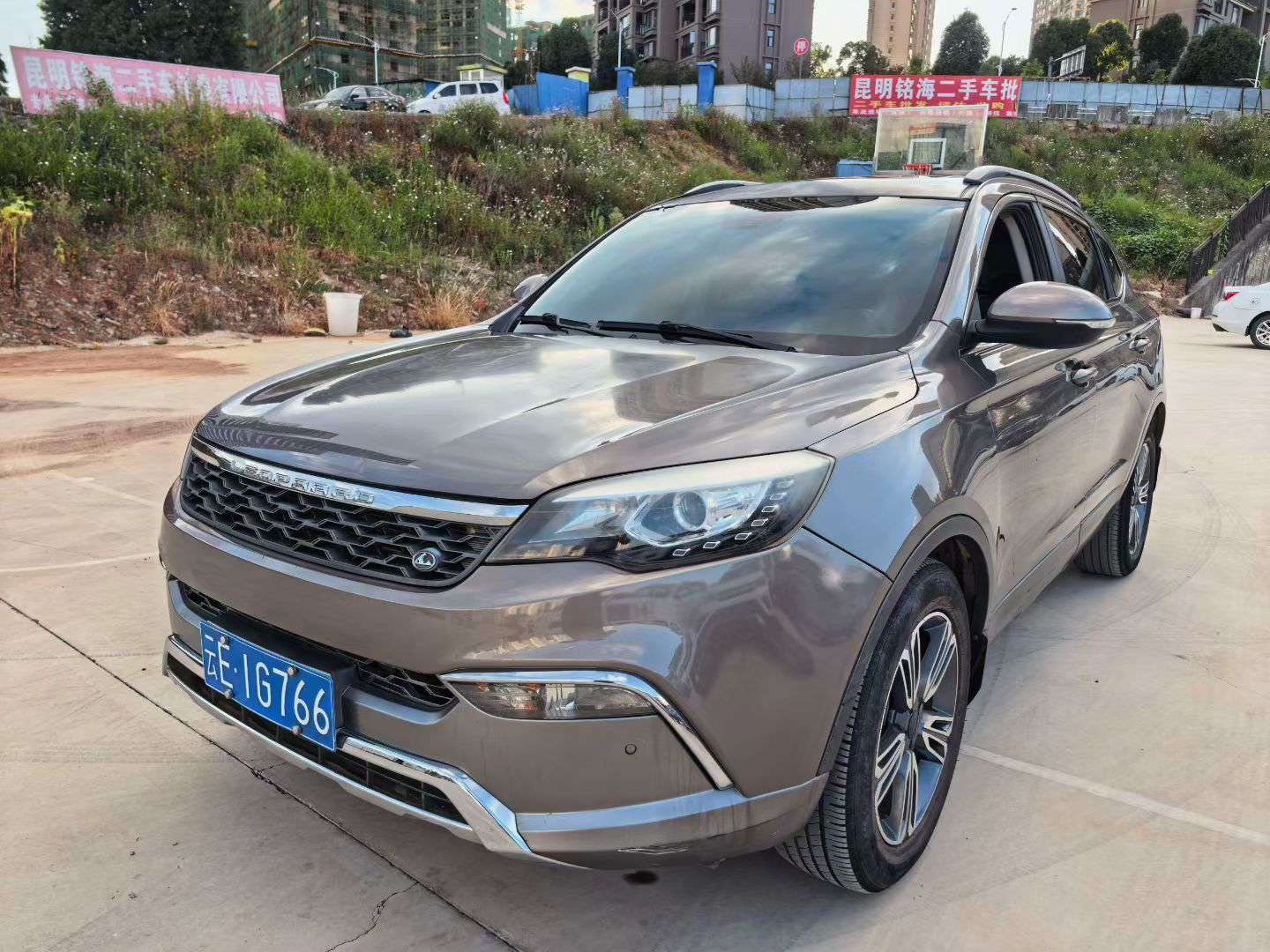 Leopard CS10 3