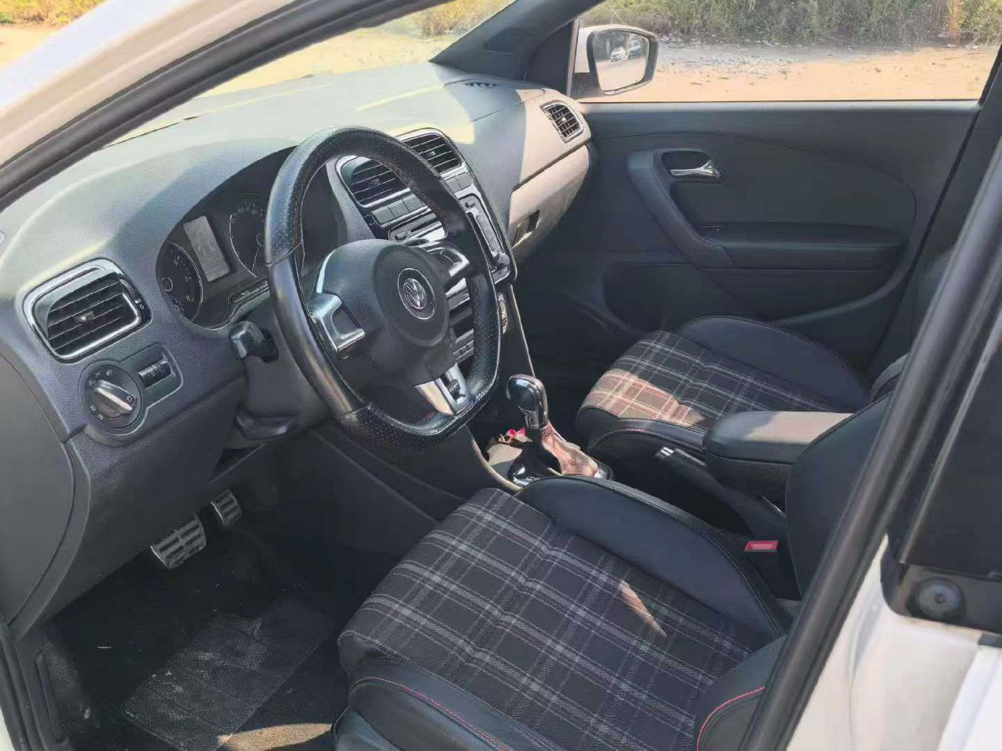 Volkswagen Golf GTI 2015 1.4T Automatic 4