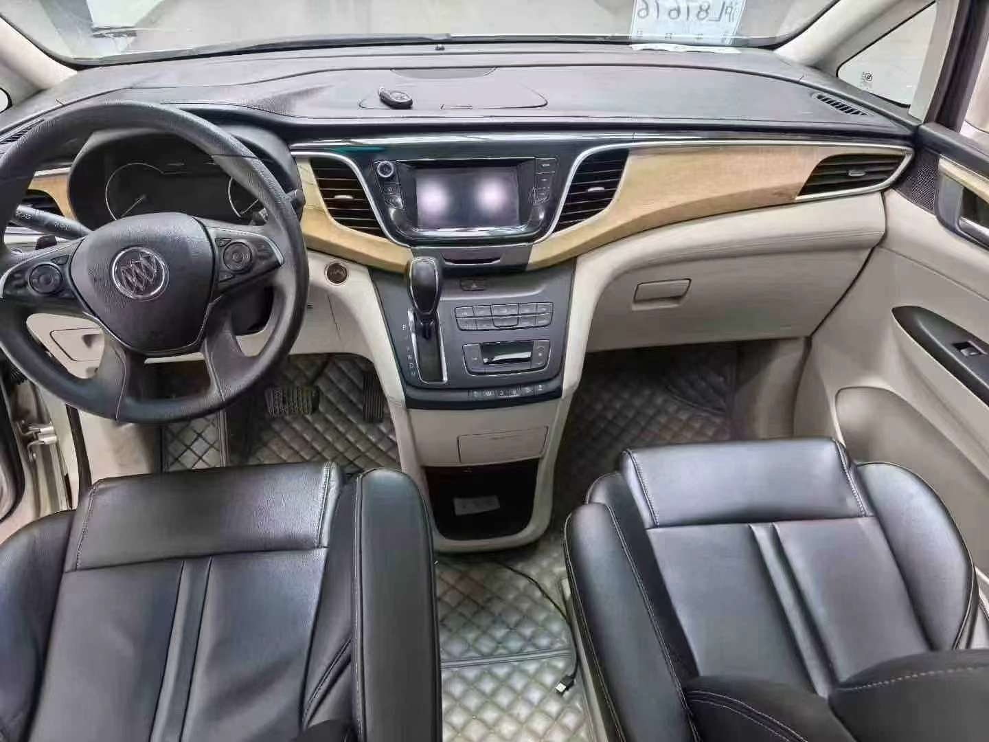 Buick GL8 ES Lu Zun 8