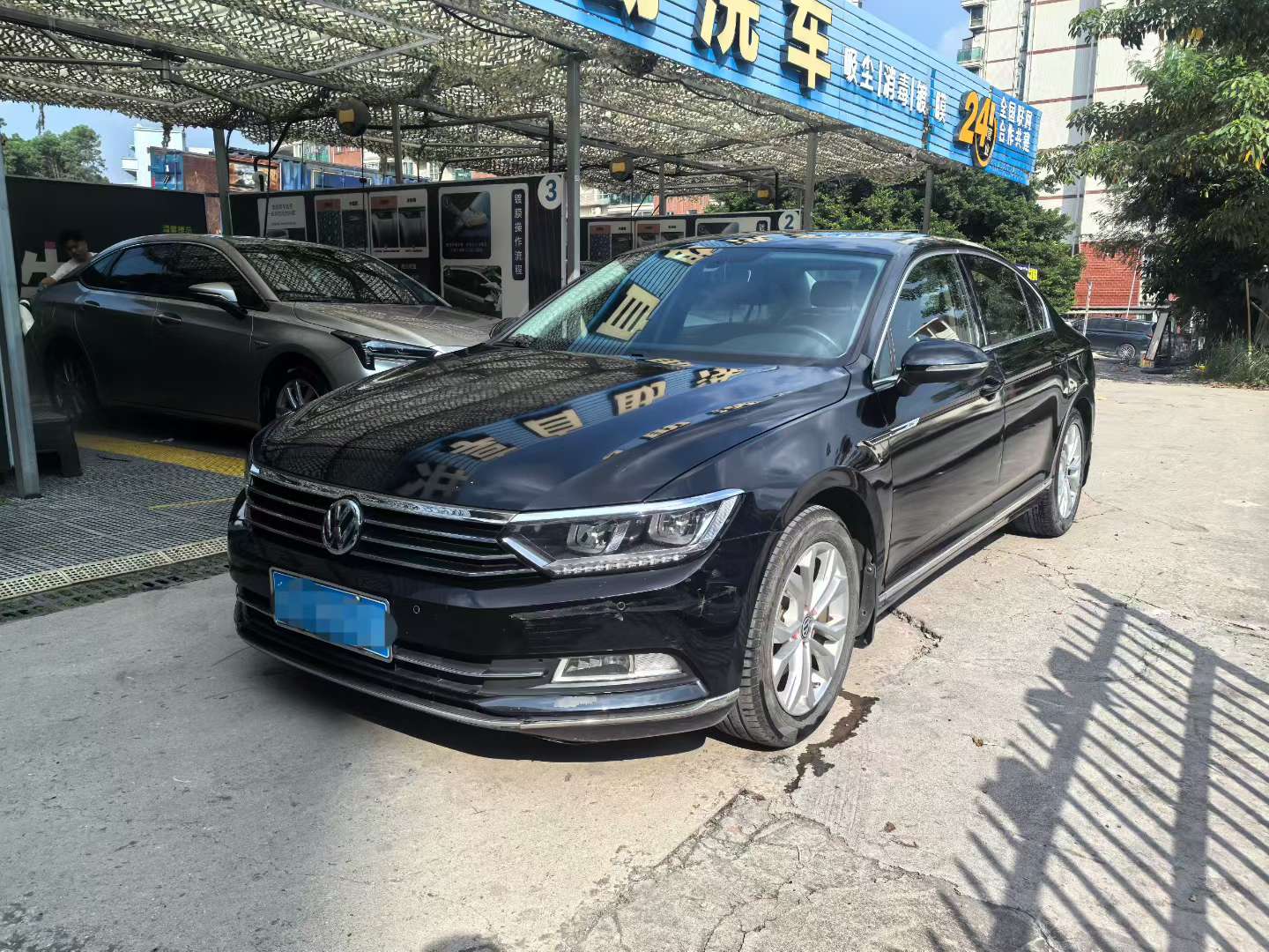 Volkswagen Magotan Facelift 330TSI DSG Lux 2