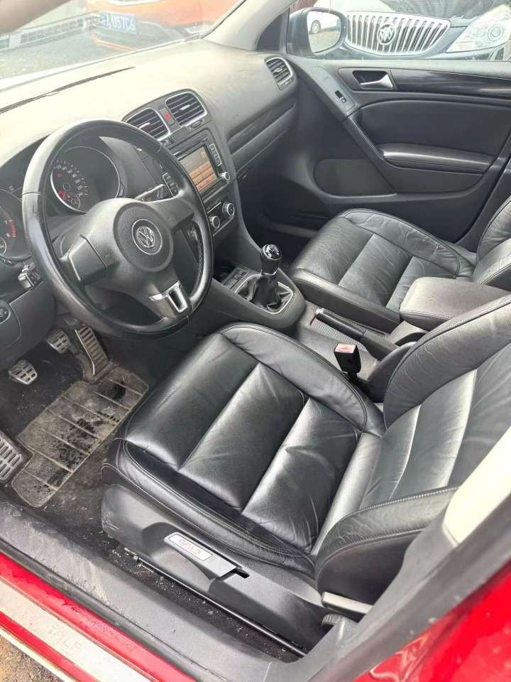 Volkswagen Golf 2011 1.4T 4