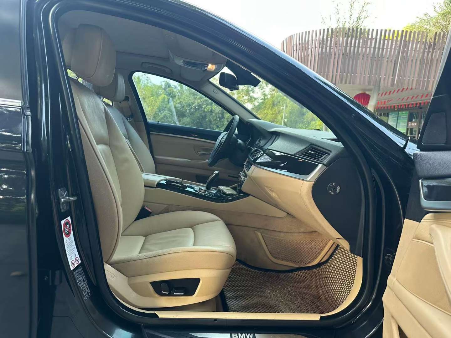 BMW 5 Series 2012 2.5L Elegant Edition Inline-6 6