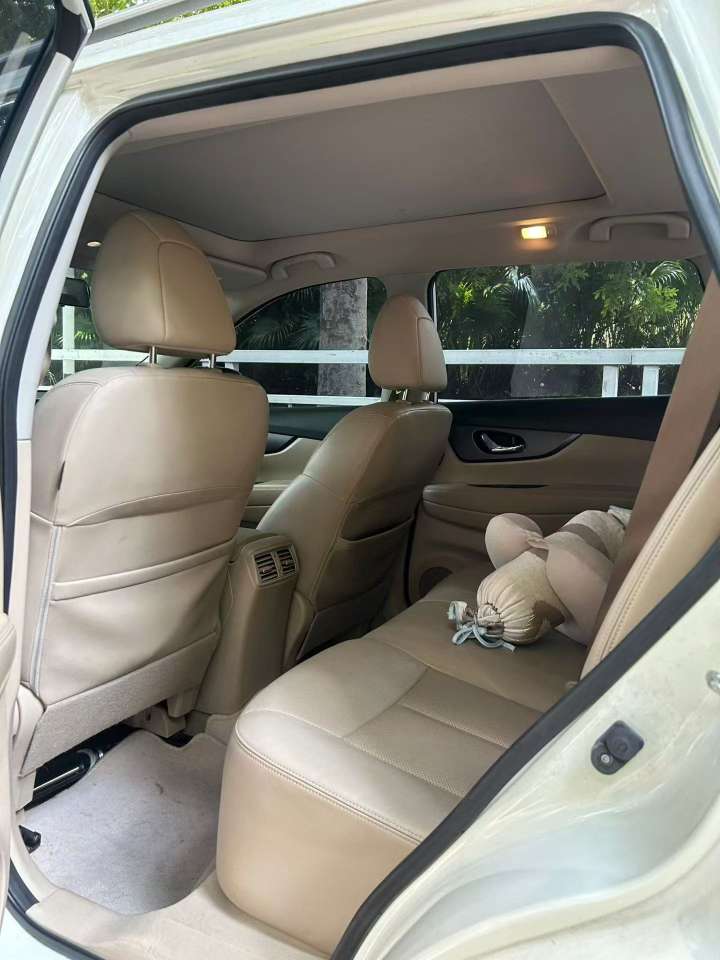 Nissan X-Trail 2015 2.0L Automatic Comfort Edition 6