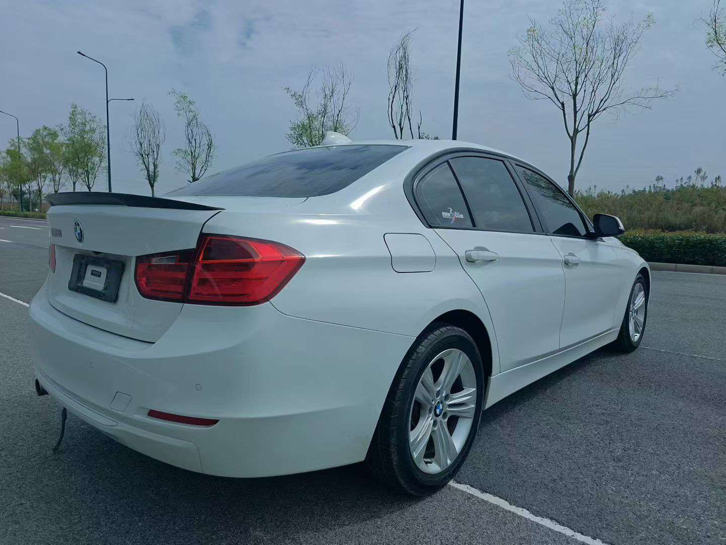 BMW 3 Series 2014 320i M Sport 2.0T 9