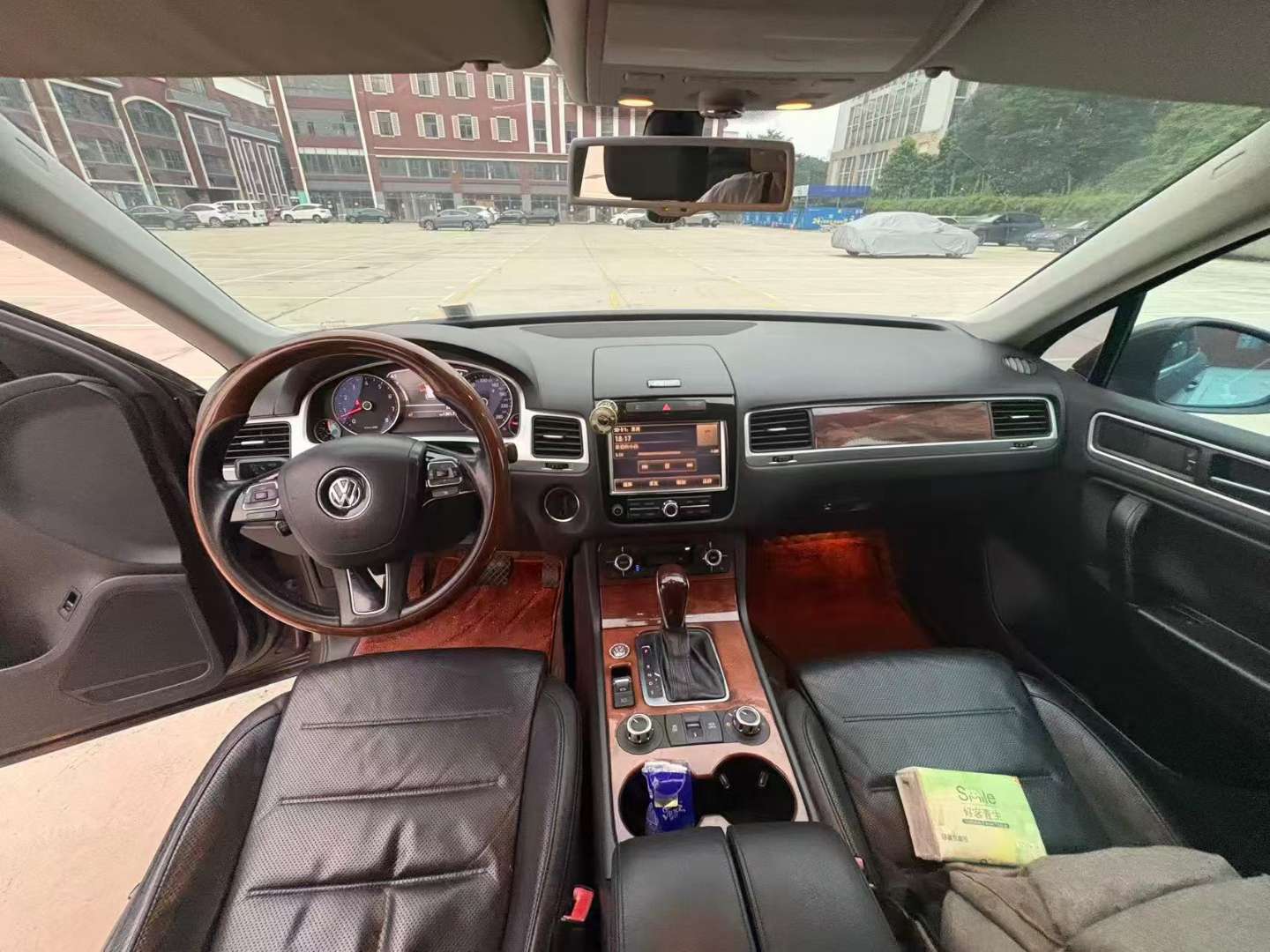 Volkswagen Touareg Luxury Edition 6