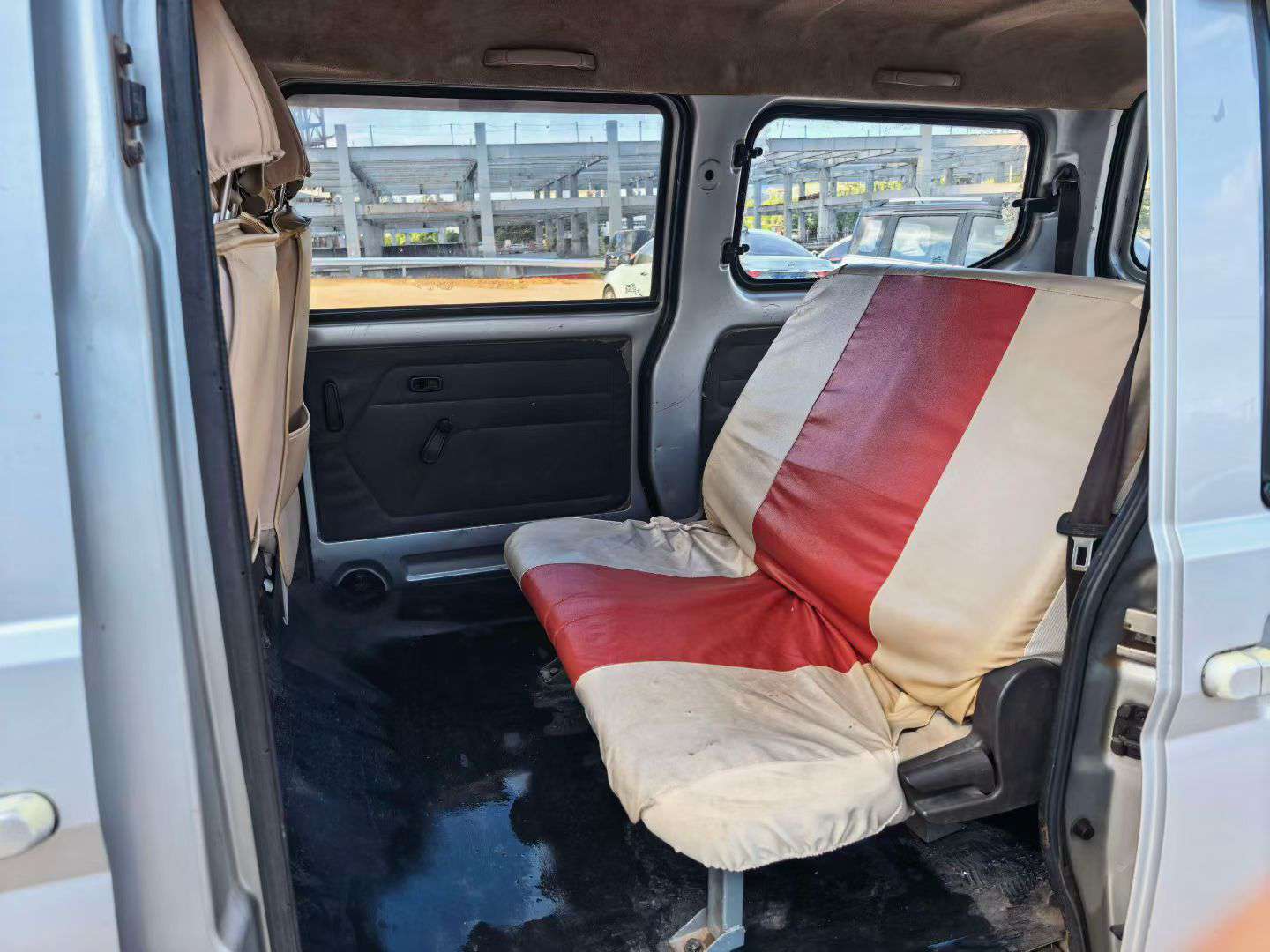 Wuling Rongguang S 6