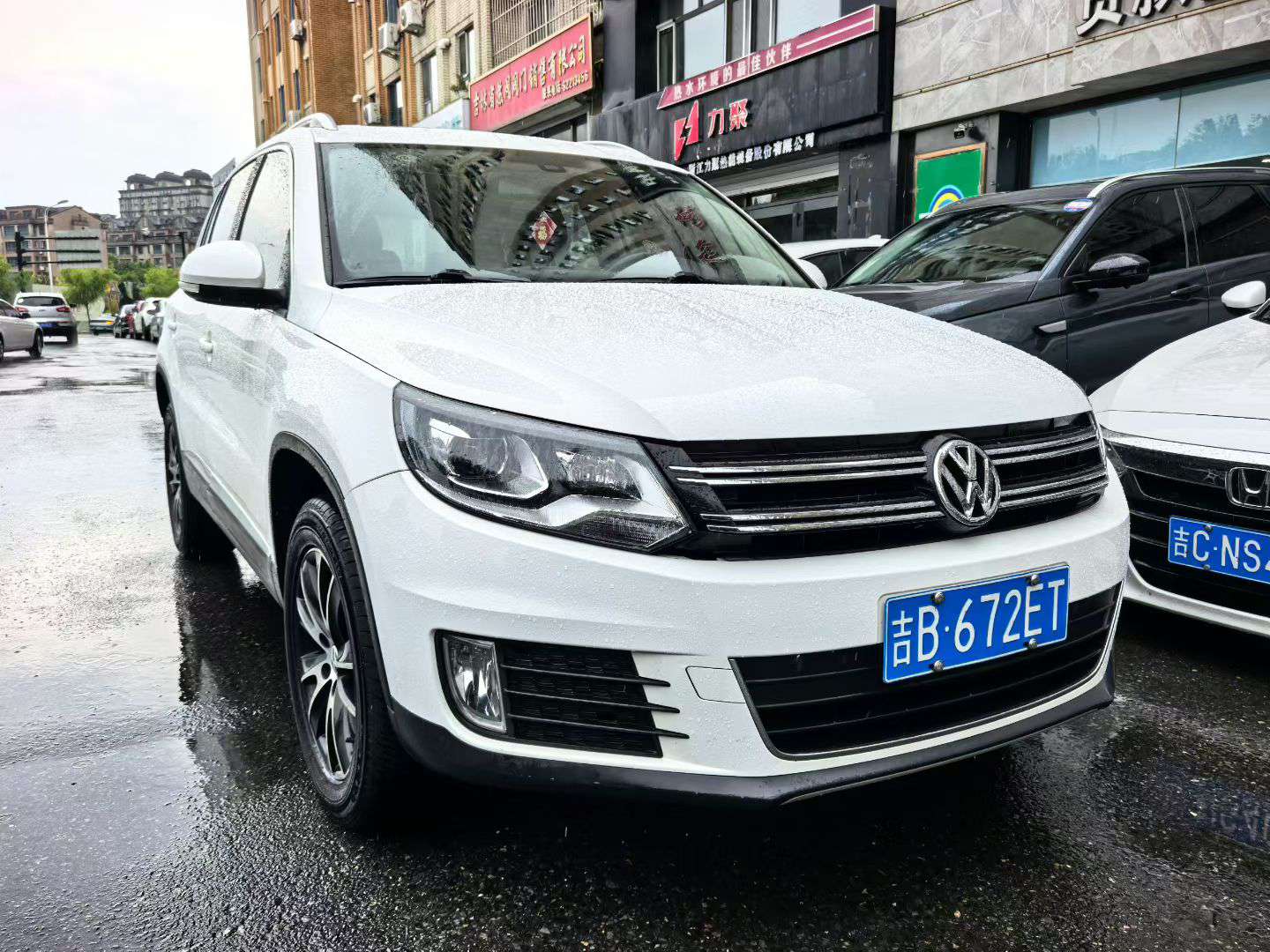 Volkswagen Tiguan 2