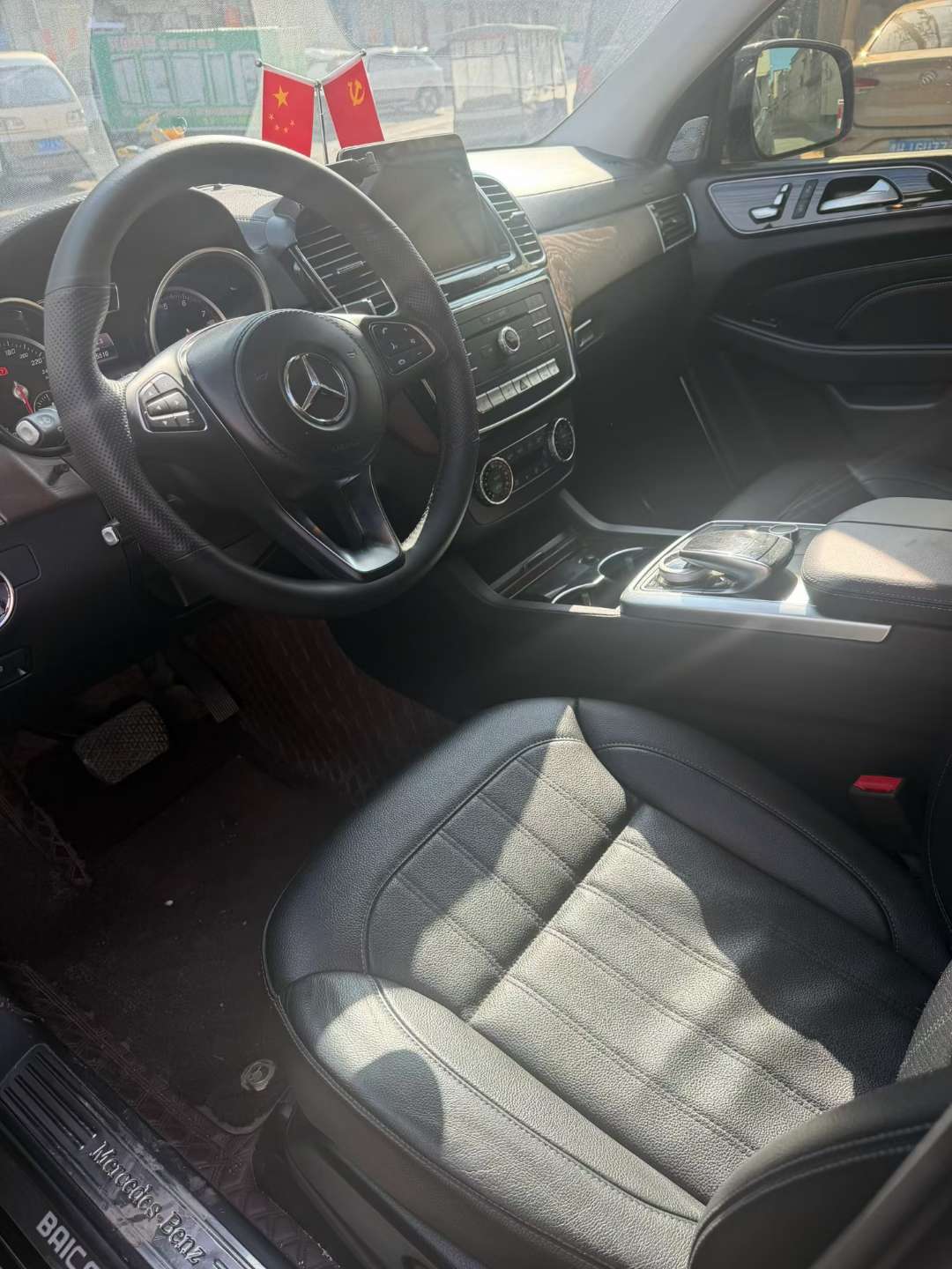 Mercedes-Benz BJ90 3