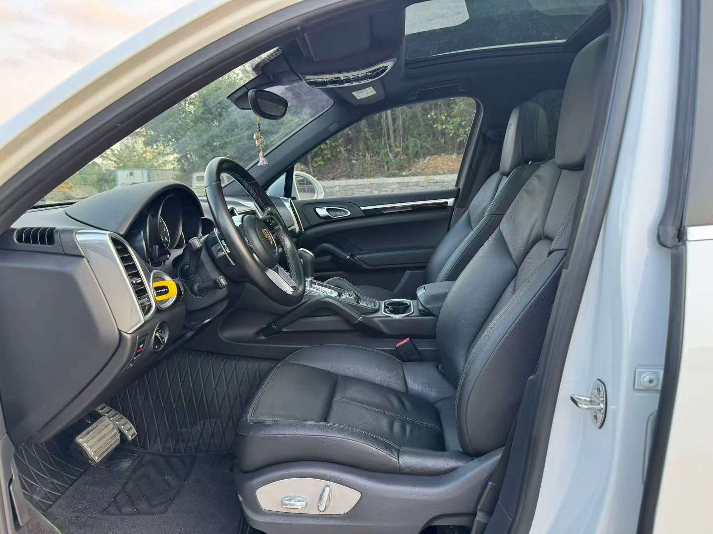 Porsche Cayenne 3.0T 4