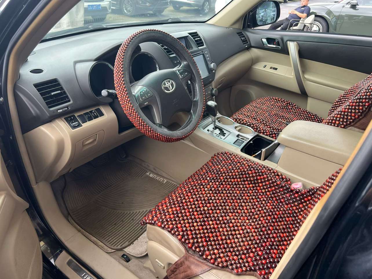 Toyota Highlander 2.7 Luxury 3