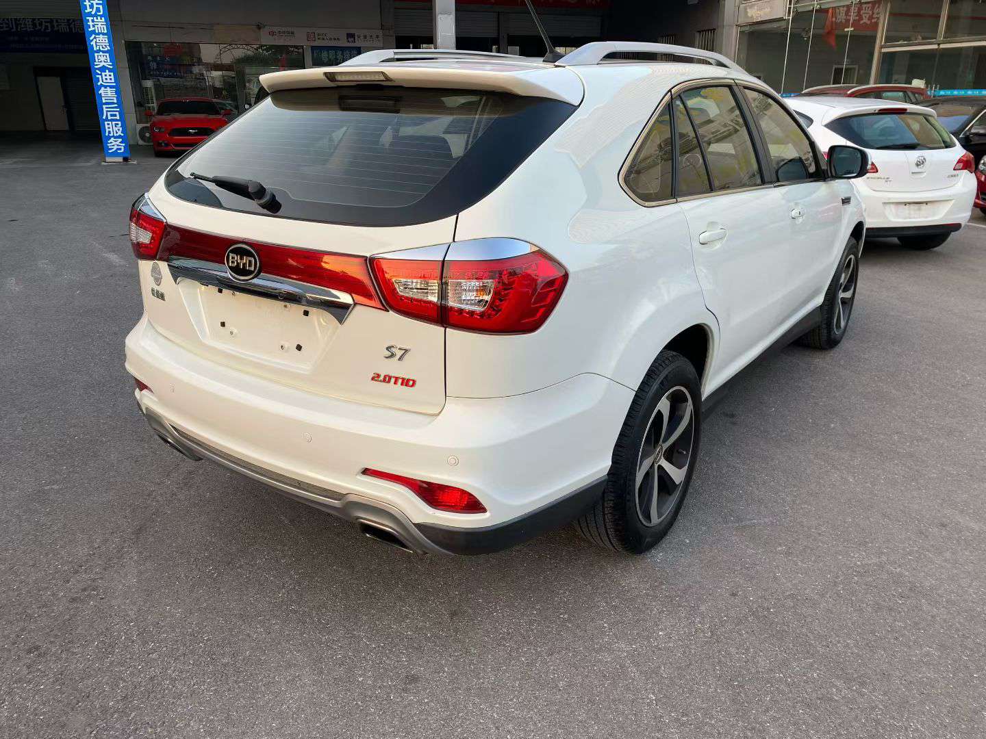 BYD S7 2.0T 7-Seater High Trim 6