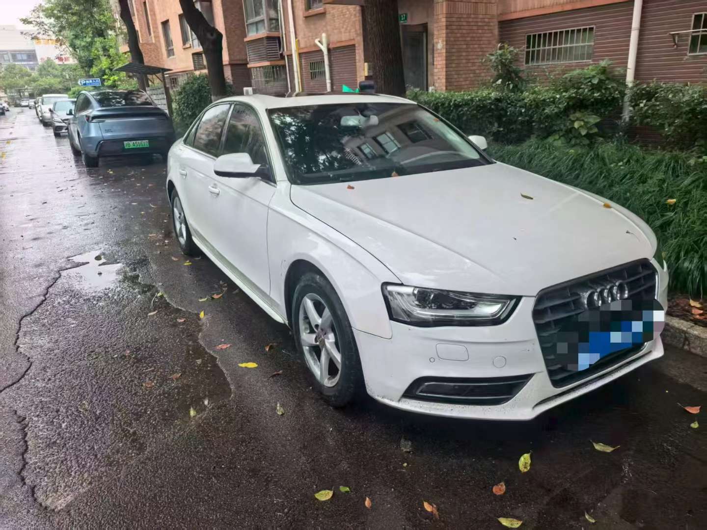 Audi A4L Standard 5