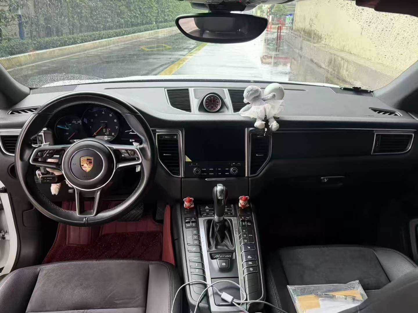 Porsche Macan 5