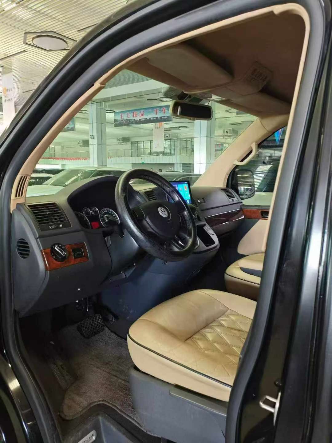 Volkswagen Multivan 2008 3.2L 5
