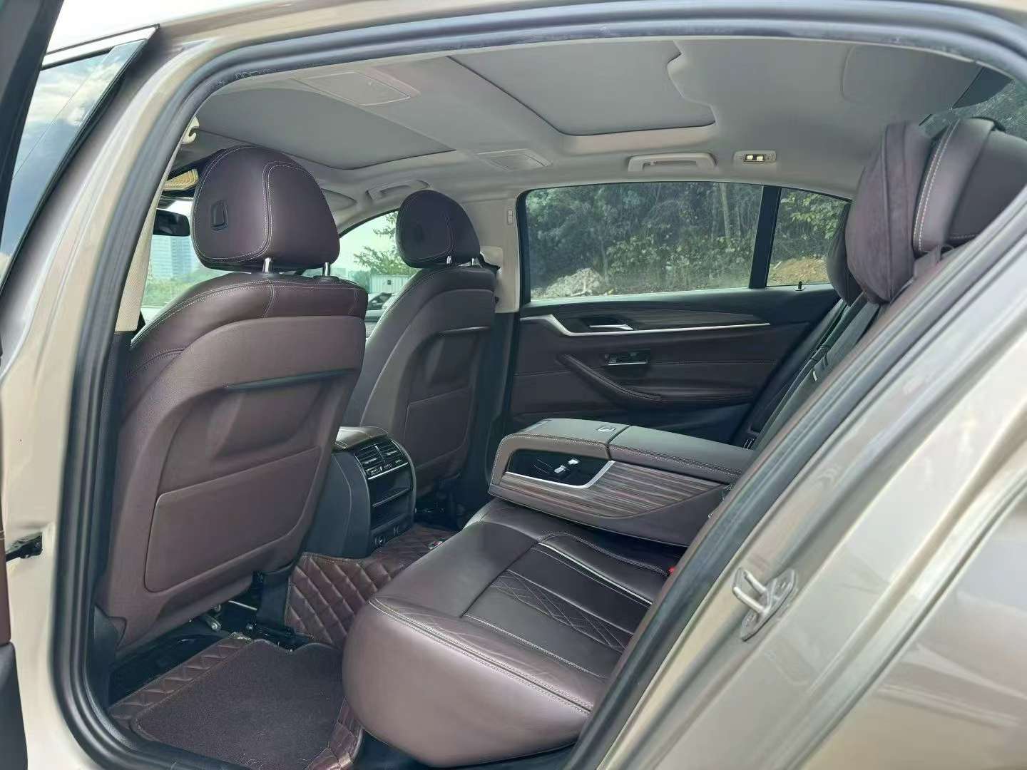 BMW 5 Series 530Li Luxury Edition 6