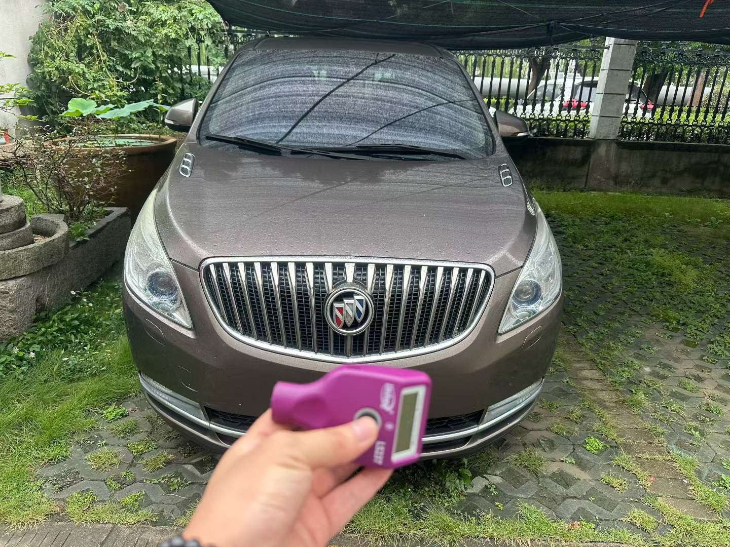 Buick GL8 3.0L Automatic Sunroof Single Sliding Door 2