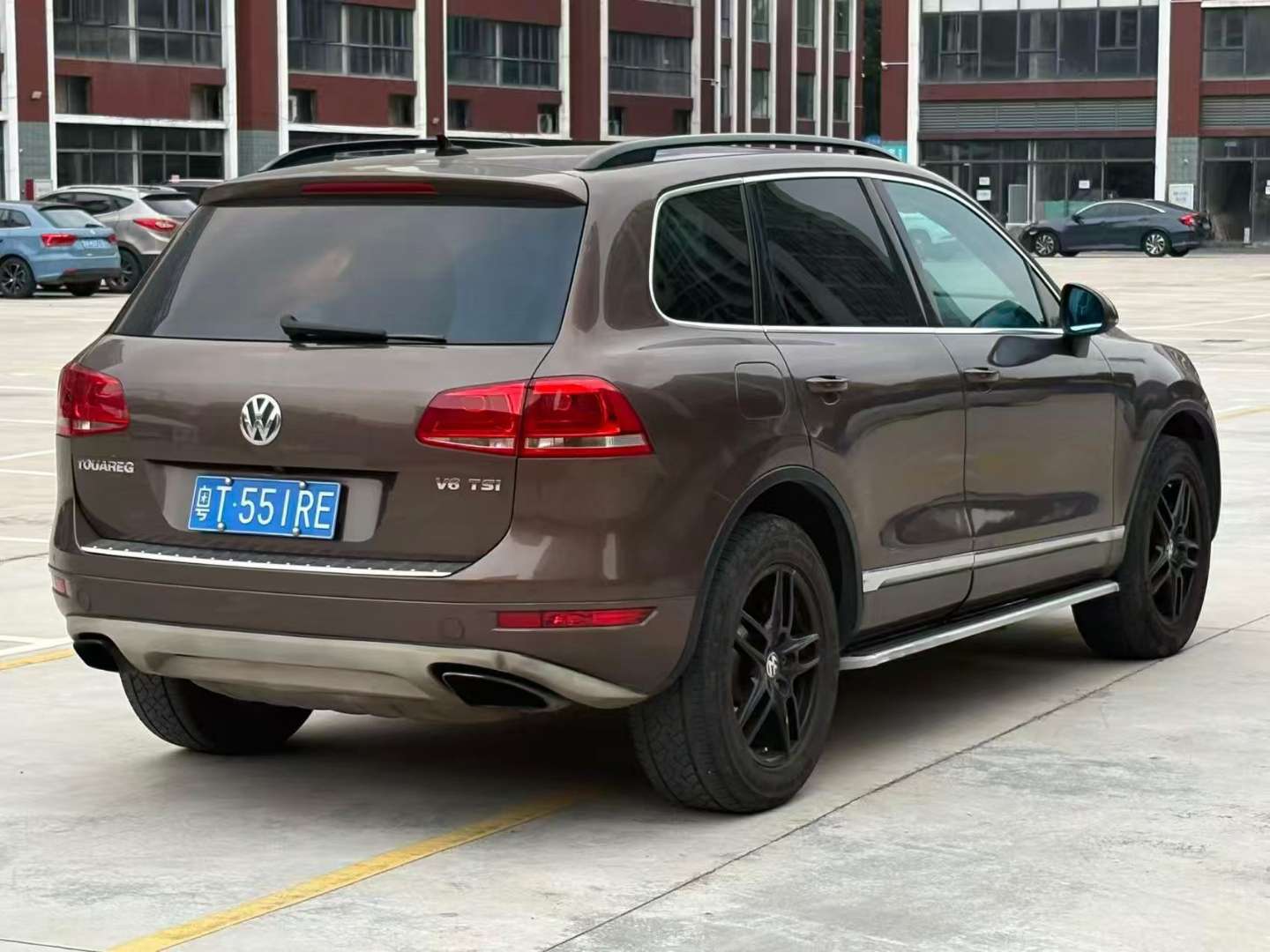 Volkswagen Touareg Luxury Edition 3