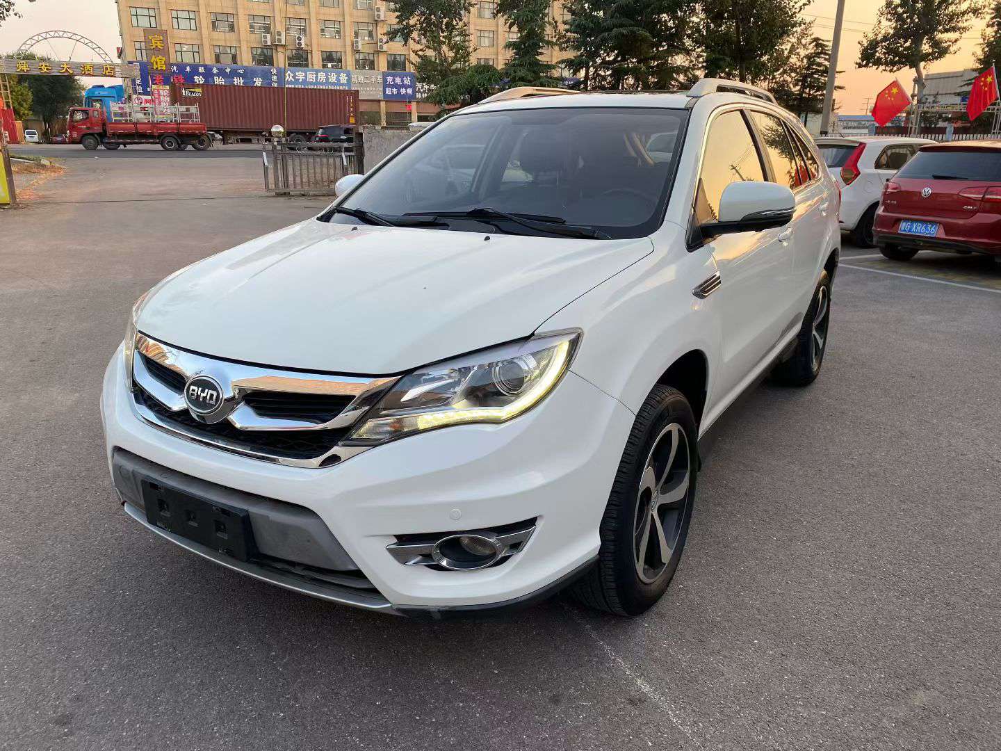 BYD S7 2.0T 7-Seater High Trim 3