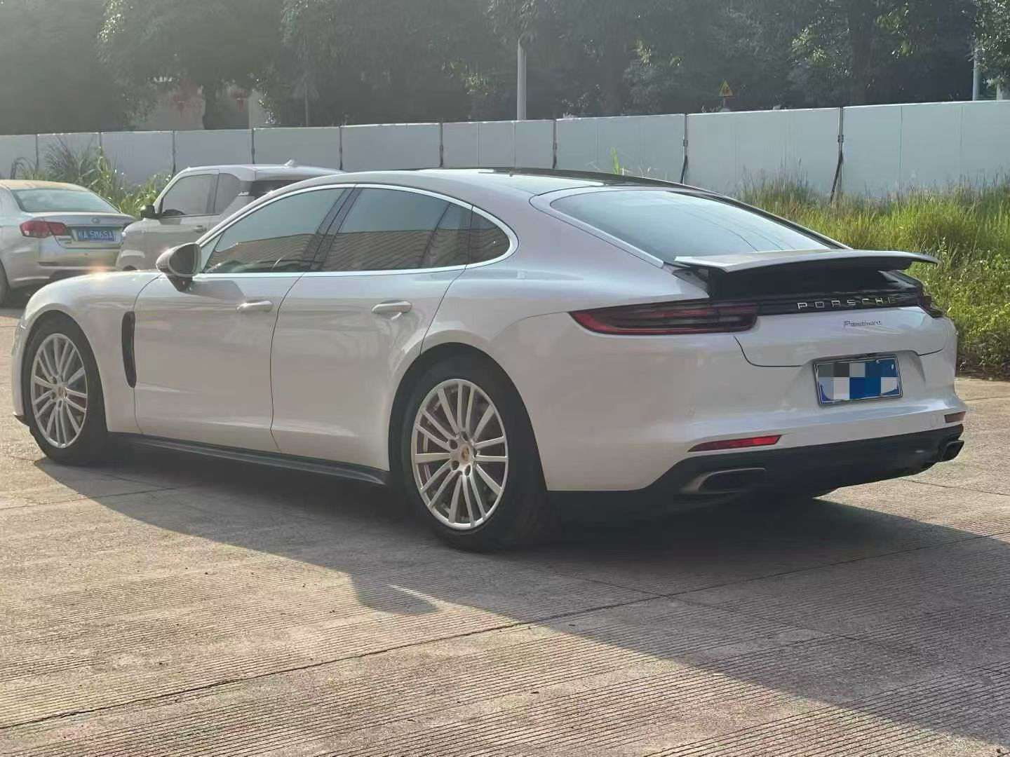 Porsche Panamera 9
