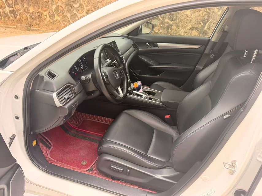 Honda Accord 1.5T 260 Luxury Edition 6