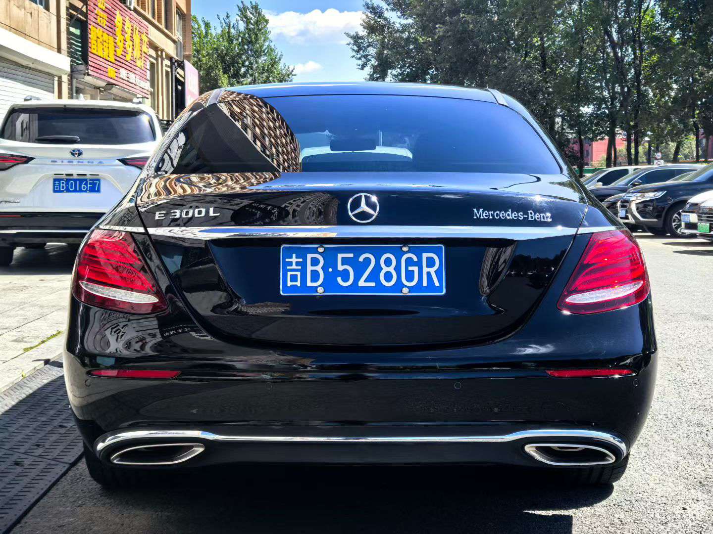 Mercedes-Benz E-Class 2019 E260L 5