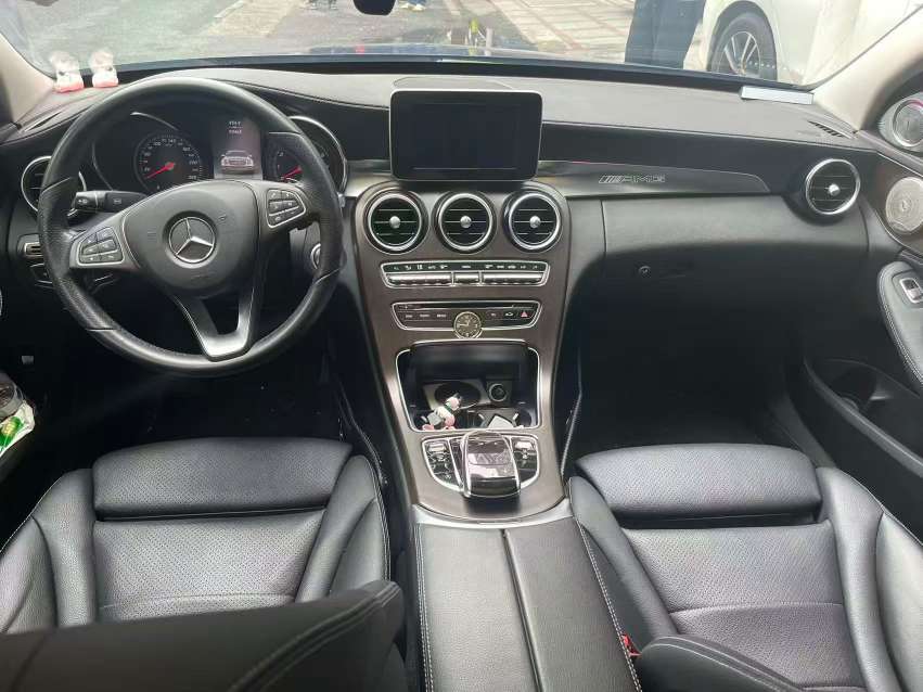 Mercedes-Benz C-Class 6