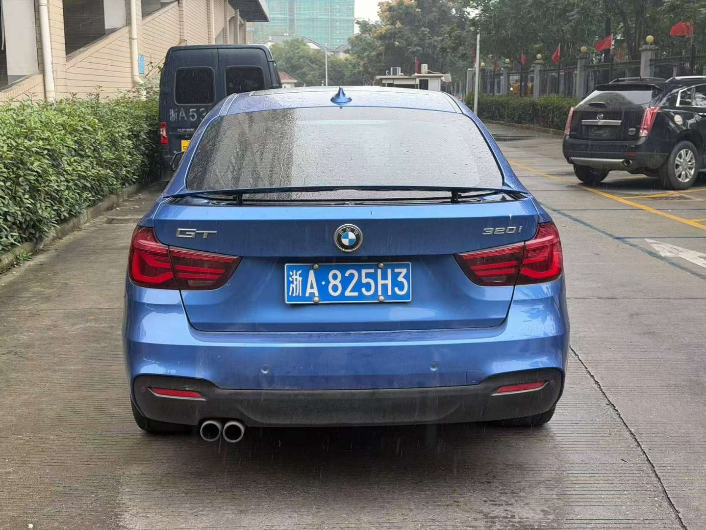 BMW 3 Series GT 320i GT M Sport Package 3