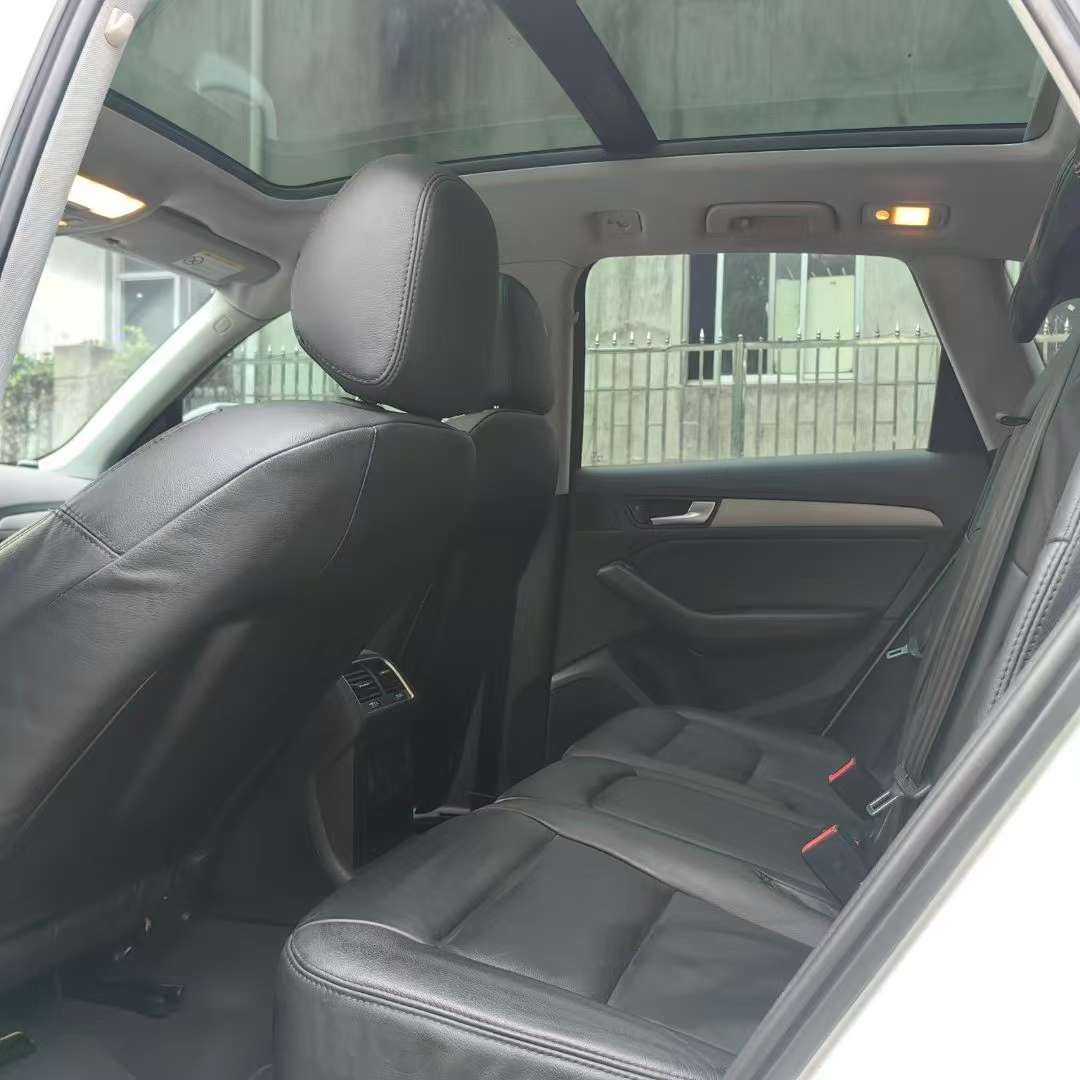 Audi Q5 6