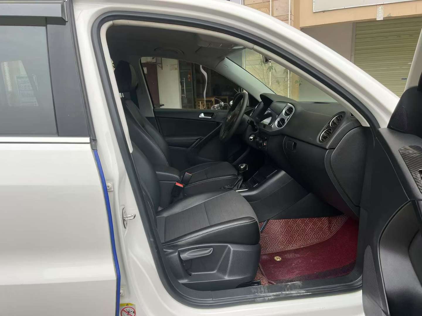 Volkswagen Tiguan 1.8T Automatic Fashion Edition 5