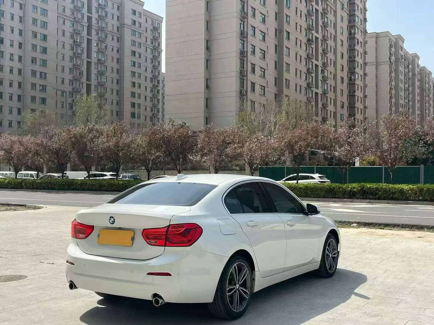 BMW 1 Series 1.5T Automatic 9