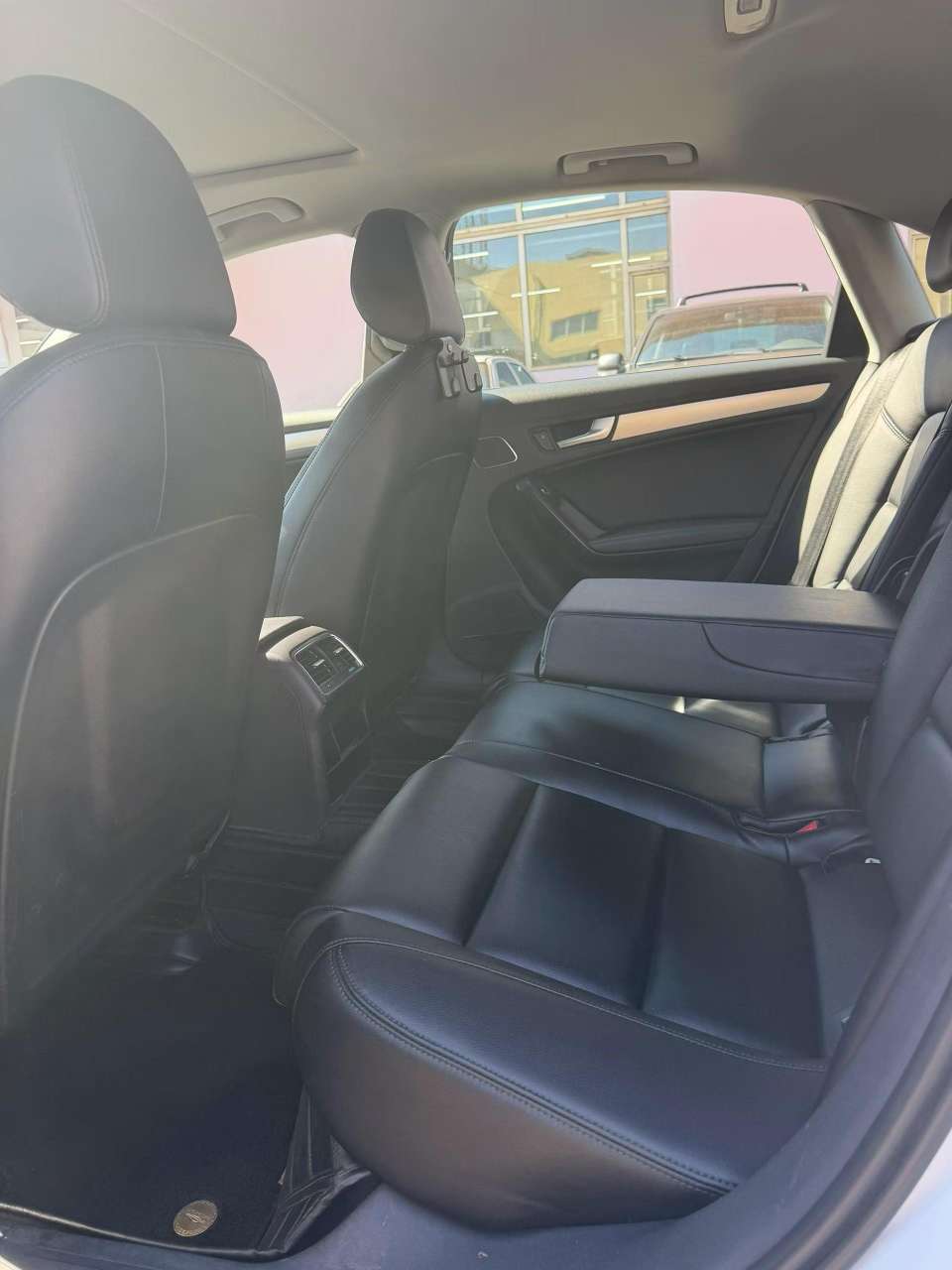 Audi A4L 6