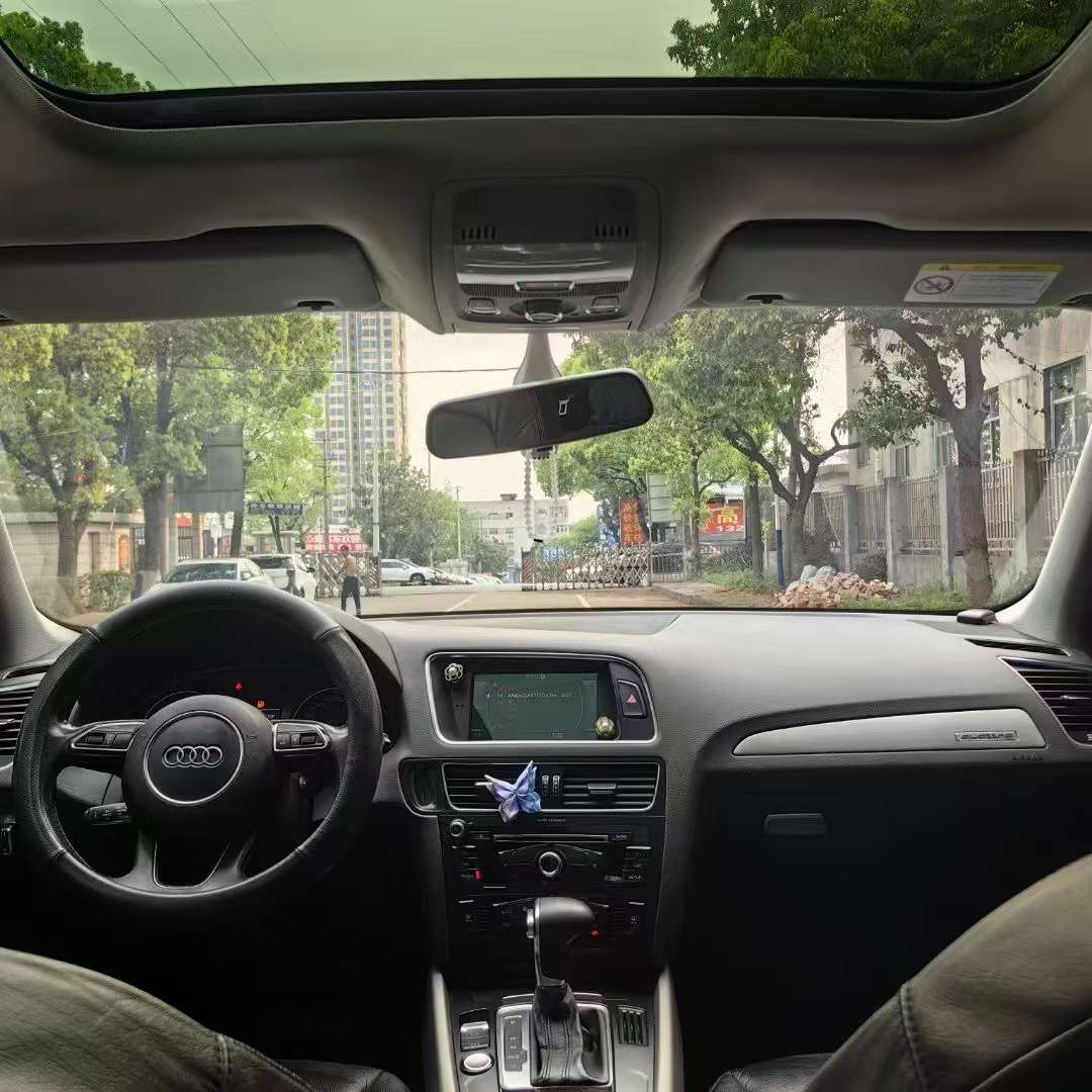 Audi Q5 5