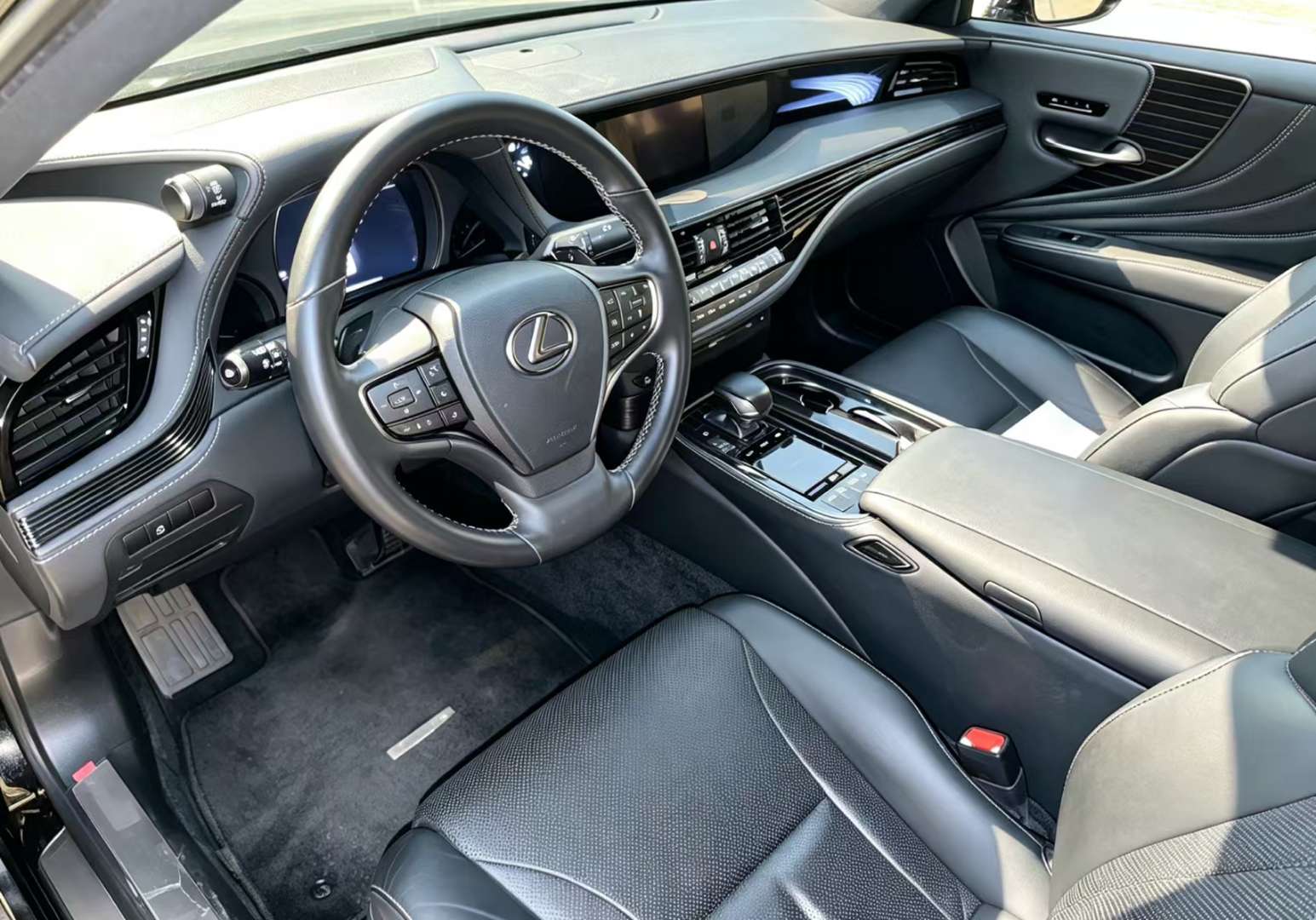 Lexus LS500h 3.5 CVT/Automatic Excellence Edition 5