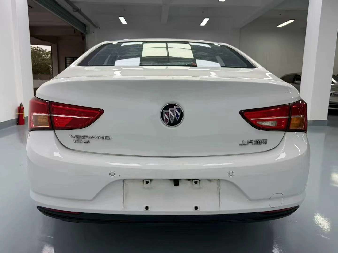Buick Verano 5