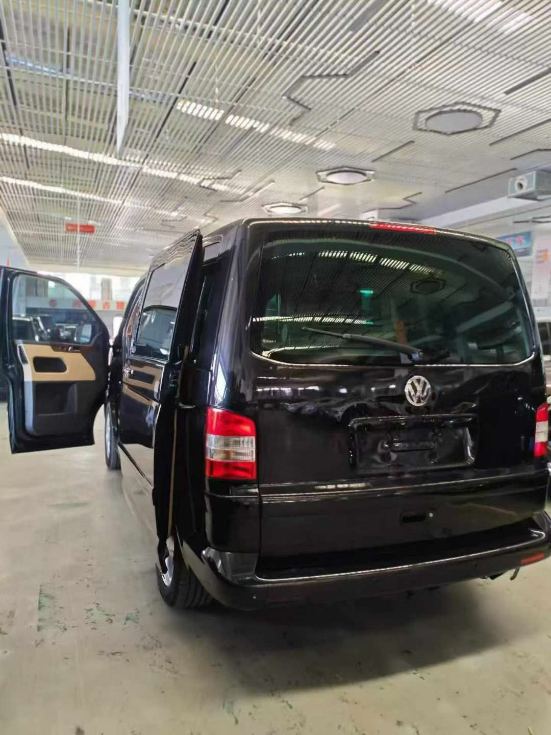Volkswagen Multivan 2008 3.2L 7