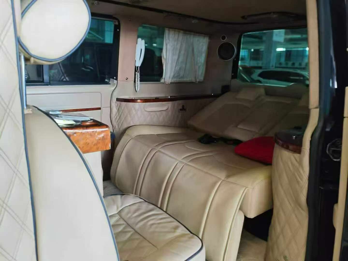 Volkswagen Multivan 2008 3.2L 4