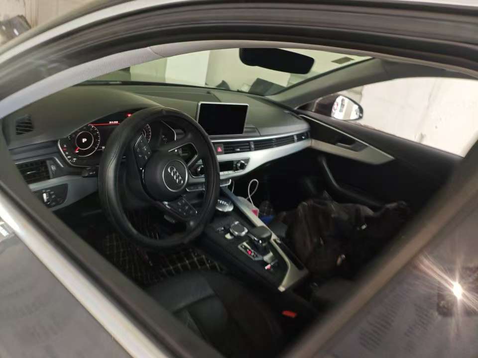 Audi A4L 40 Fashion Edition 6