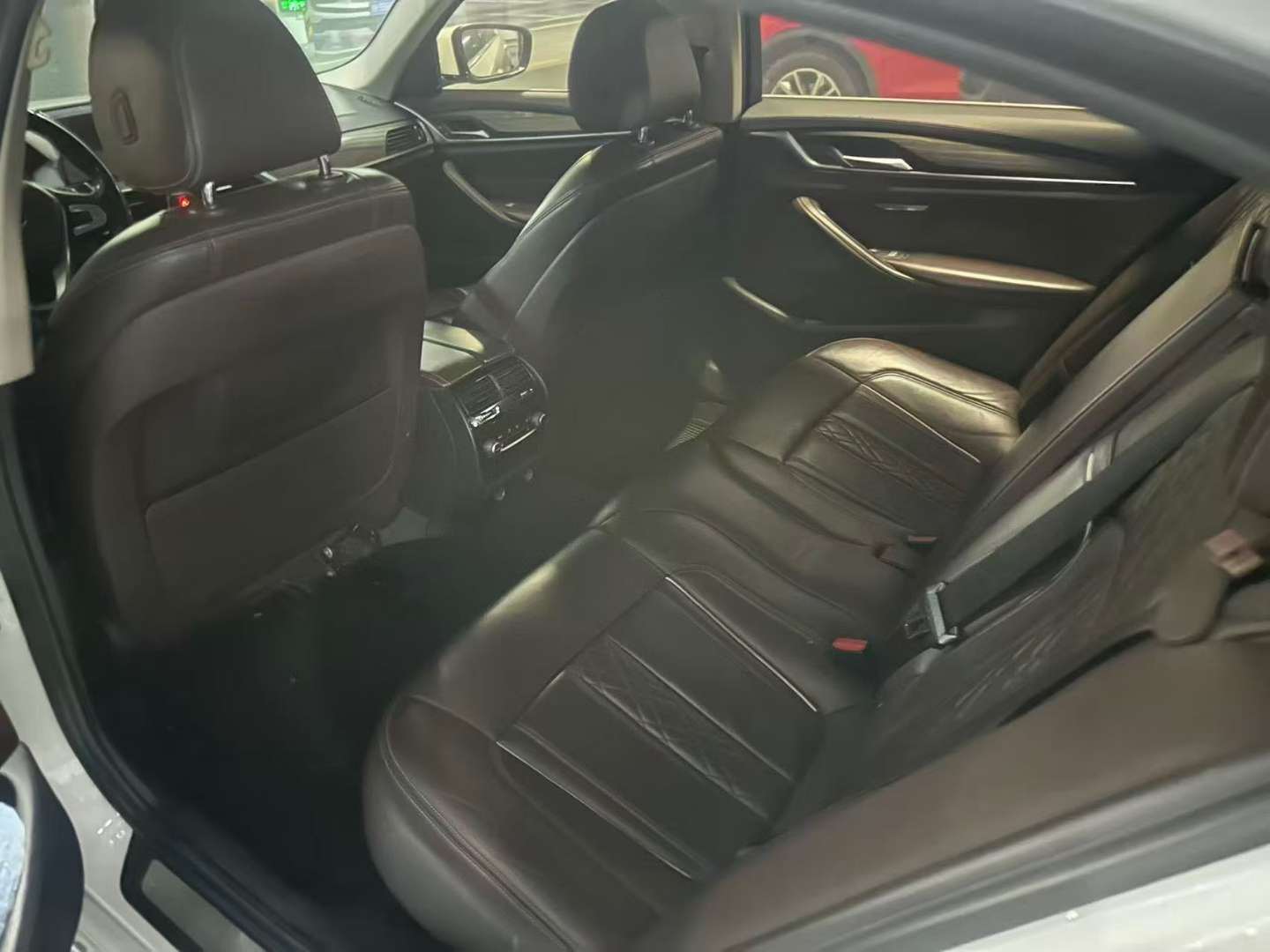 BMW 5 Series 2018 2.0T Luxury 4