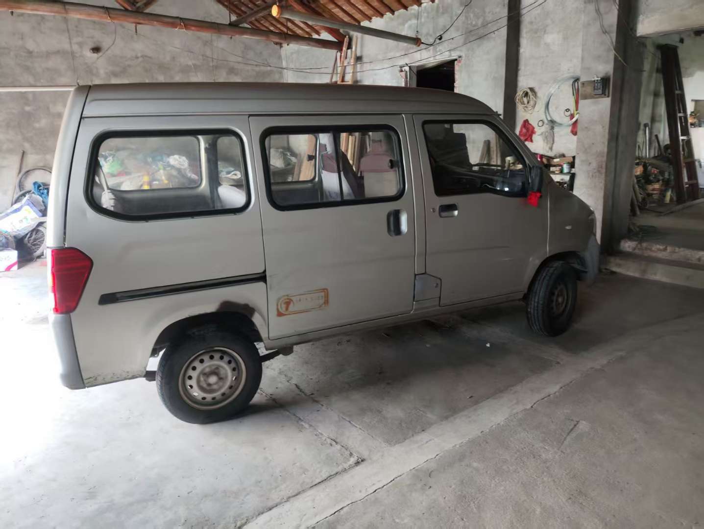 Wuling Sunshine 2014 1.0L 7-Seater 4