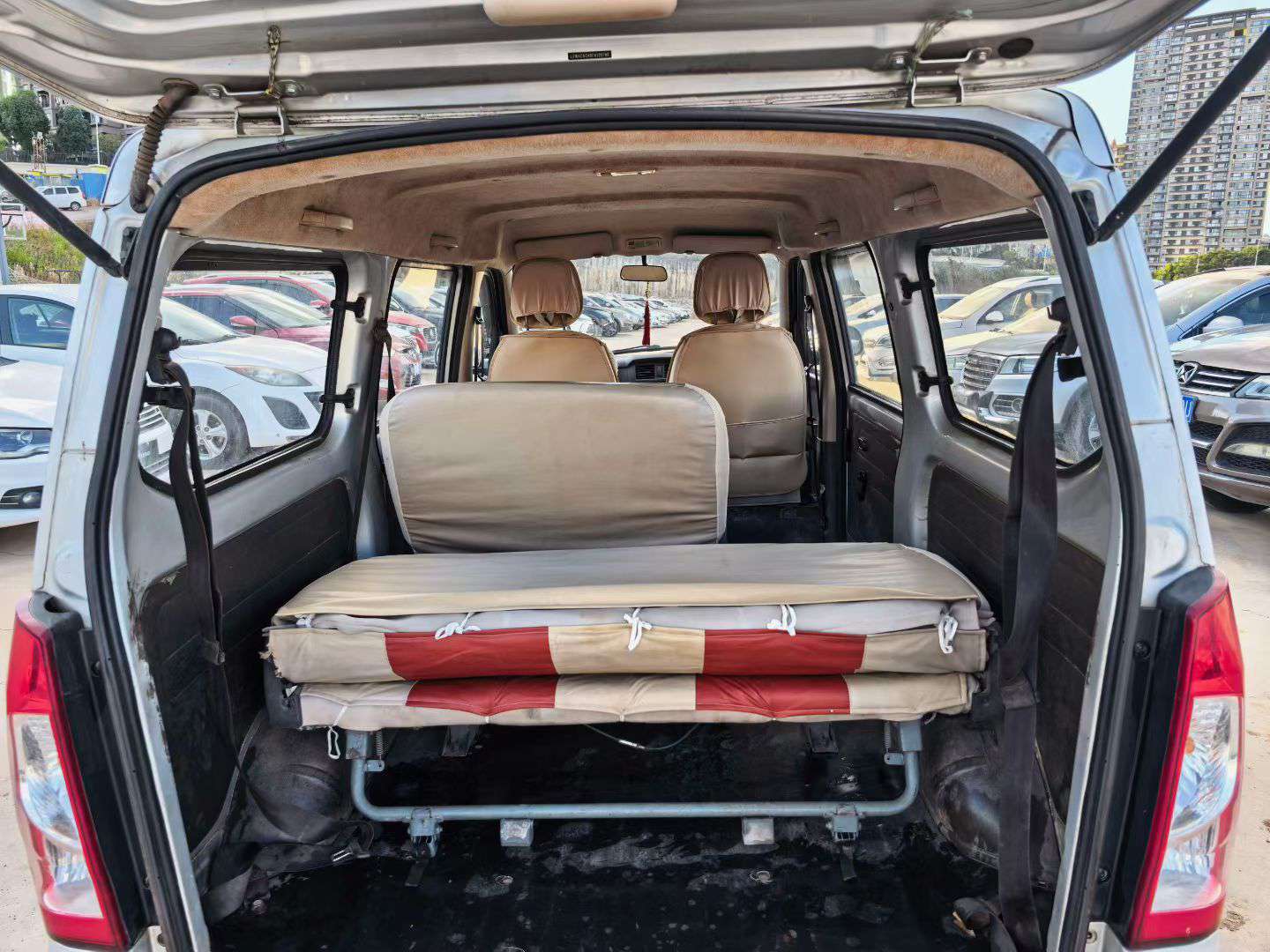 Wuling Rongguang S 5