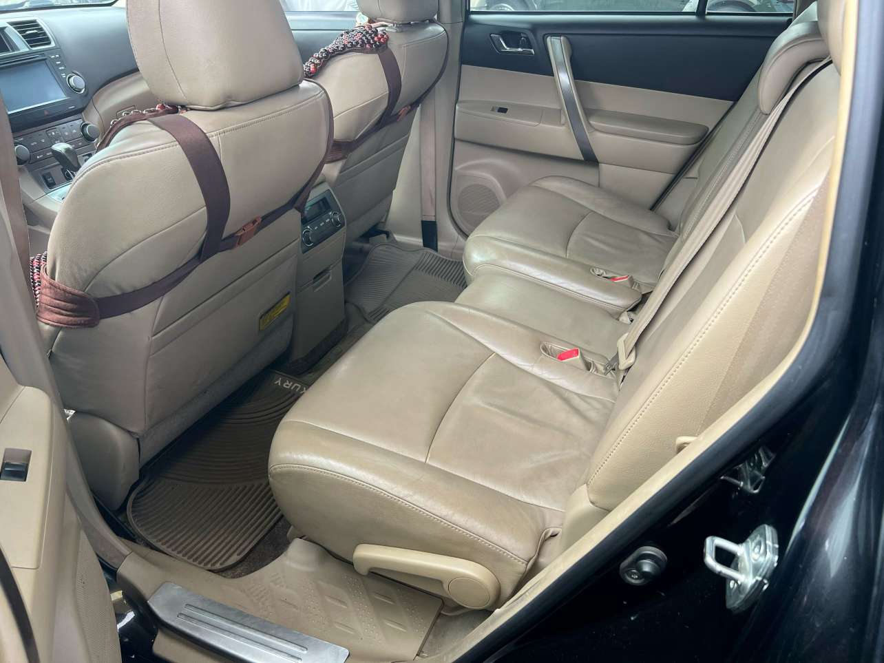 Toyota Highlander 2.7 Luxury 4