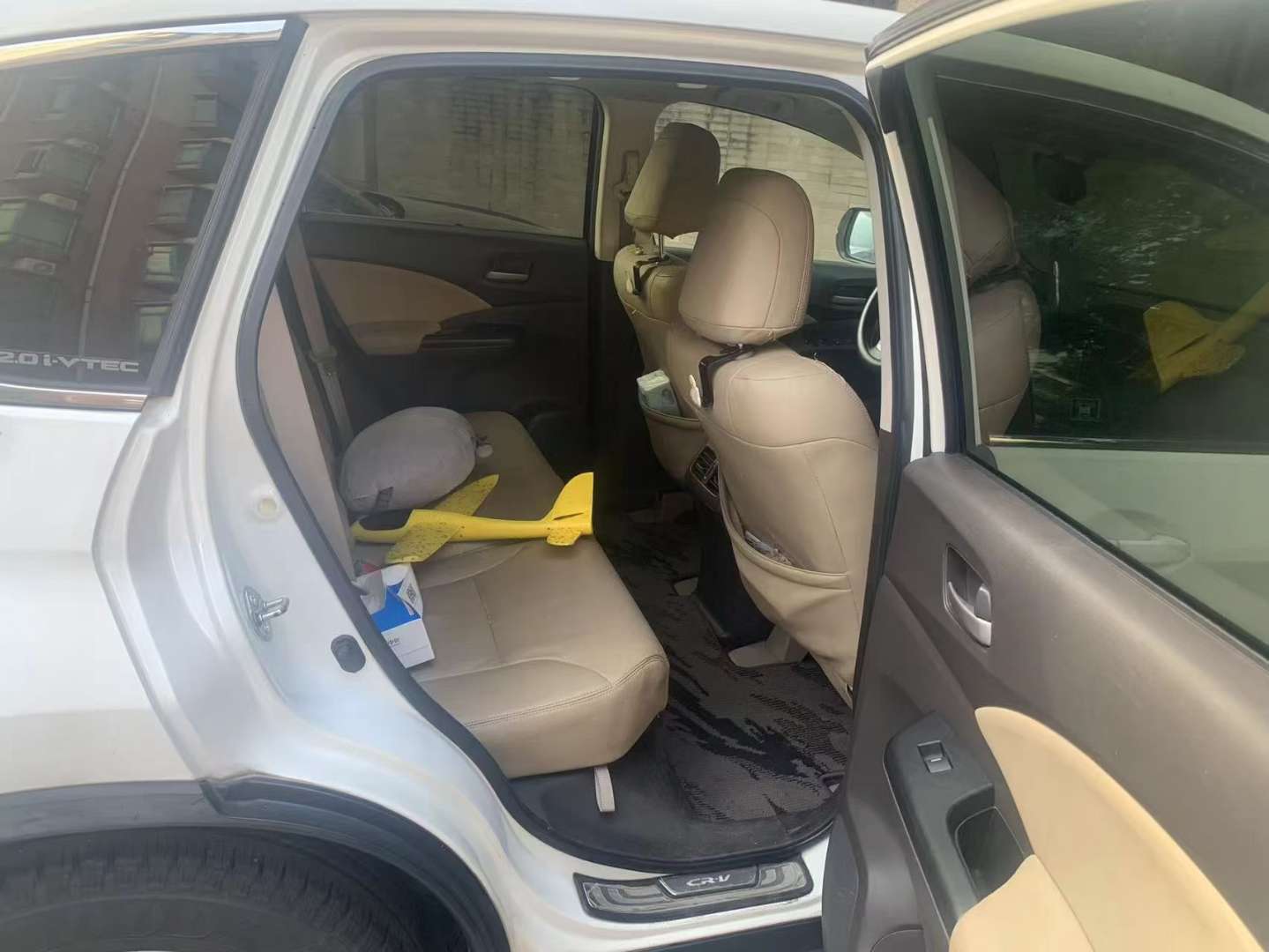Honda CR-V 2.0L 2WD Classic Edition 2