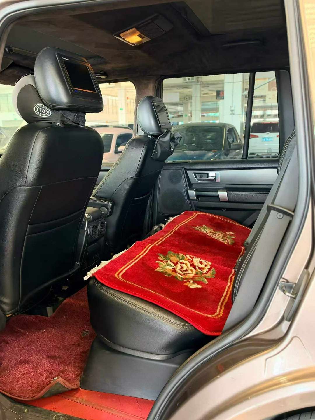 Land Rover Discovery 4 4