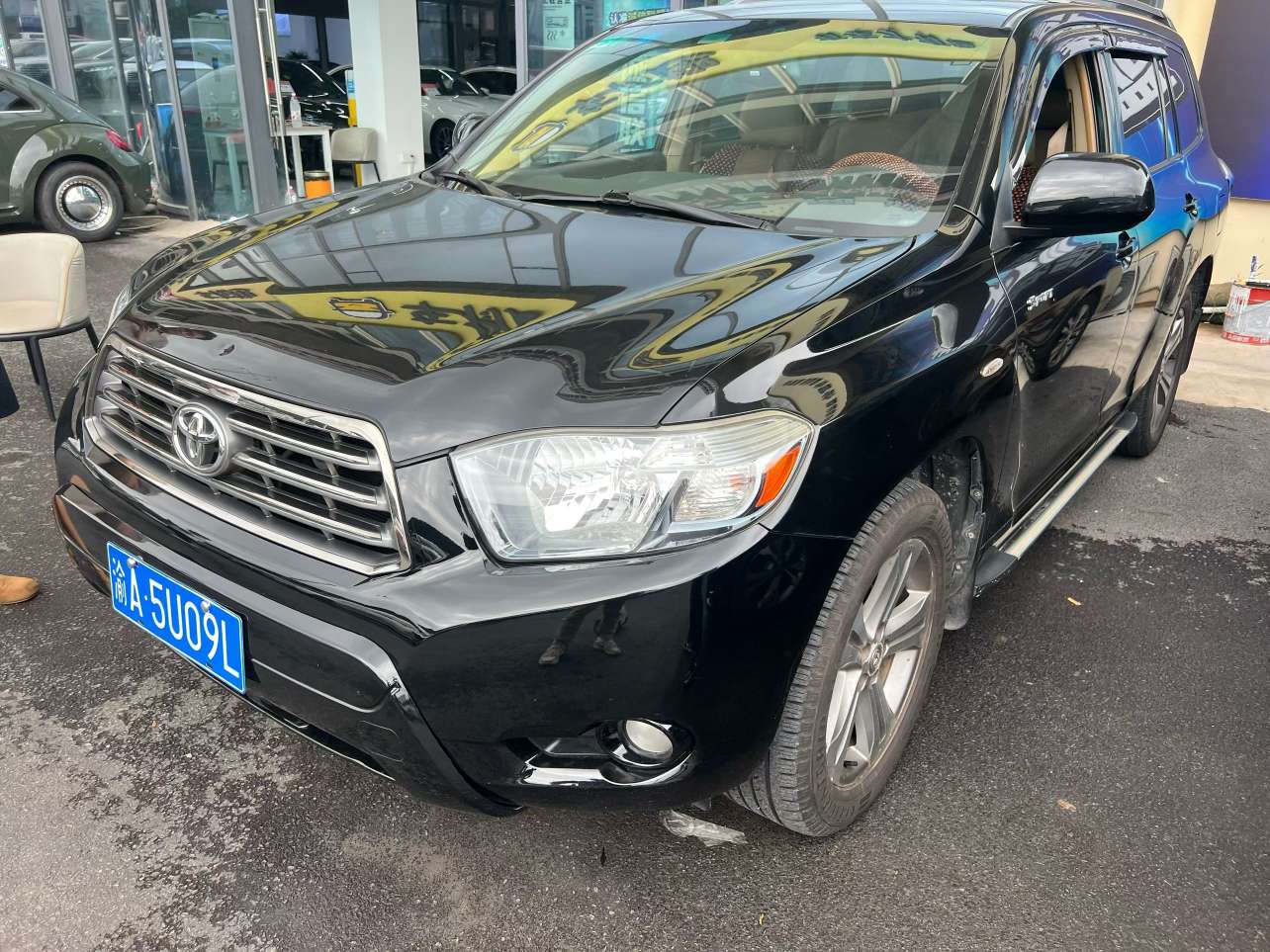 Toyota Highlander 2.7 Luxury 2