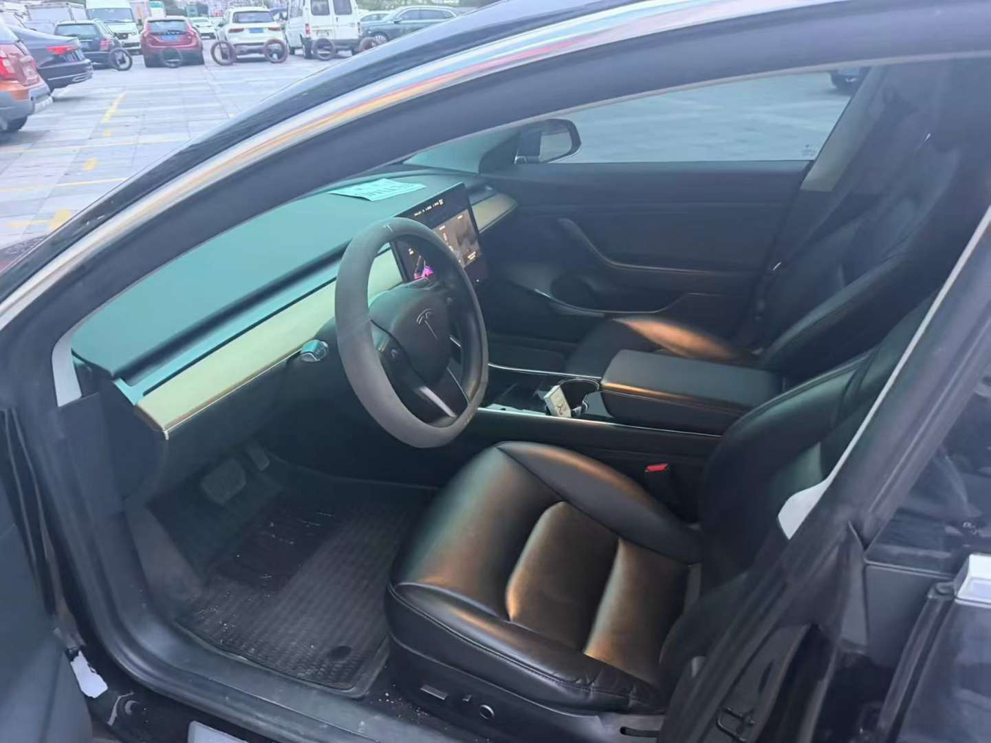 Tesla Model 3 Standard Range 3