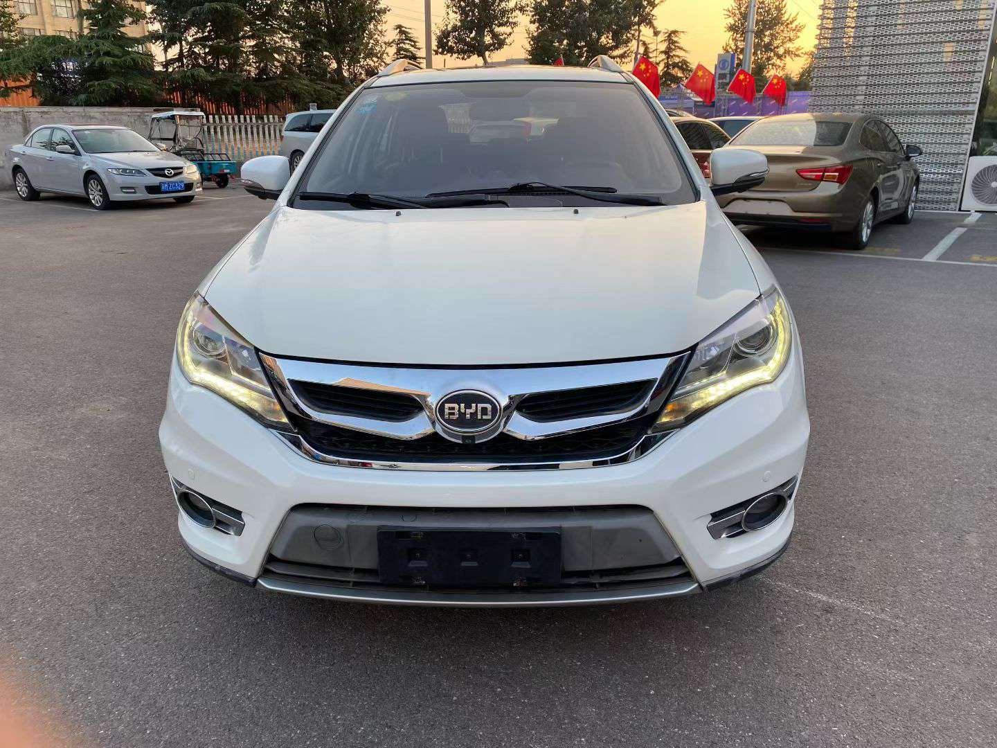 BYD S7 2.0T 7-Seater High Trim